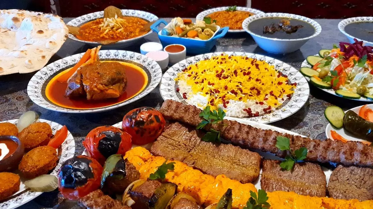 ویژگیهای رستوران سنتی مسی